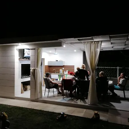 Roko Apartman